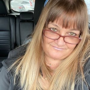 Meet your Posher, Antoinette